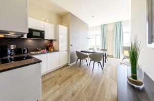 Traumhafte Ferienwohnung Wellenmeer, Wellness trifft auf Historische Seefahrtschule