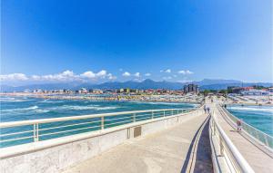 Cozy Apartment In Lido Di Camaiore