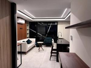 Luxury near Everything