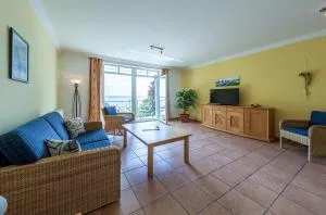 Seewind - Apartment mit Balkon und direktem Wasserblick - Basedow