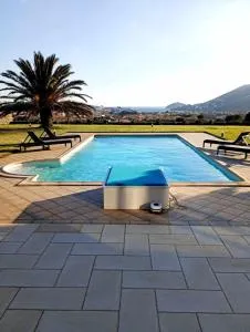 Villa Andros, Beauty and Luxury - Private Pool - Áno Gávrion