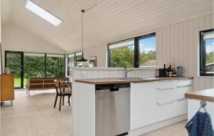 3 Bedroom Stunning Home In Grenaa