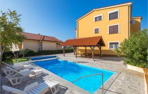 Cozy Apartment In Barbat Na Rabu