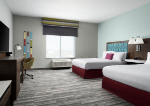 Queen Room with Two Queen Beds room in Hampton Inn by Hilton Redmond Bend Airport