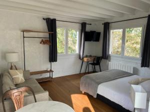 B&B / Chambres d'hotes Les Chambres de L'ARESTEL : photos des chambres