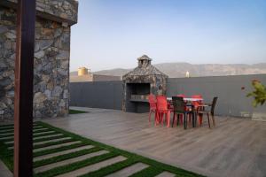 SLASEL JABAL SHAMS HOUsE