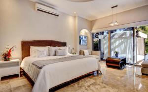 Luxury House in Playacar Steps to the Beach