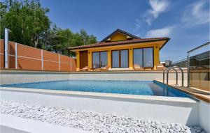 3 Bedroom Cozy Home In Vinica