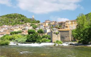 Appartements Awesome Apartment In Narbonne With Wifi : photos des chambres