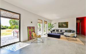 Maisons de vacances House With Swimming Pool : photos des chambres