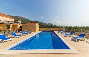 Lovely Home In Kastel Stari