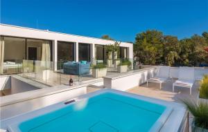 Villa Viktoria - 5hvězdičkové hotely ve městě Pakoštane