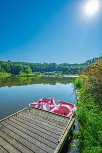 Domki drewniane na Spławiu nad morzem