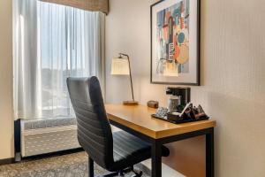 Deluxe King Room room in Drury Inn & Suites St. Louis-Southwest