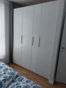 Live like a local Hanging Gardens apartment