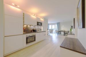 Strandlounge - 5 Sterne-Wohnung mit XXL-Balkon, Wellness & Boddenblick