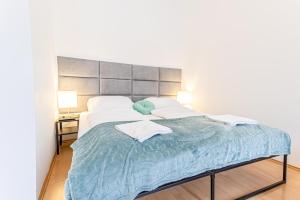 City-Linked 2BR Apartment Near Wiener Stadthalle