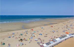 1 Bedroom Nice Apartment In Oostende