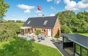 Gorgeous Home In Maribo With Wifi - Errindlev