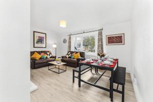 3 Bedroom Flat in Wandsworth