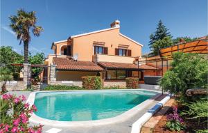 Beautiful Apartment In Pula With Sauna