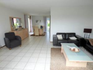 Bungalow in Breskens near the Beach