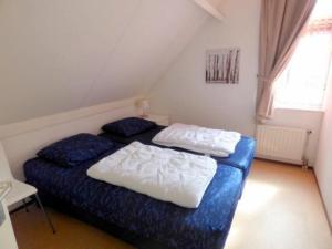 Bungalow in Breskens near the Beach