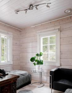 Trekkers Haven: Noux National Park Retreat