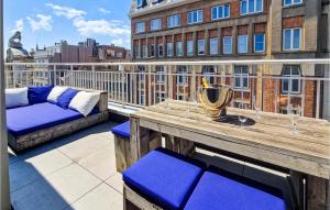 Lovely Apartment In Oostende With Wifi