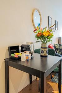 Suite with private bathroom near Vondelpark