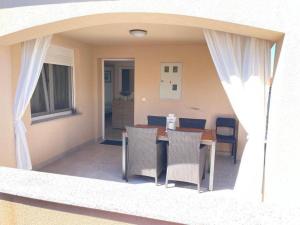 Apartments Mandre Vito