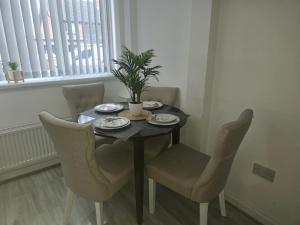 New 4bedroom house near Manchester Airport