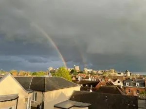 Top Floor En-suite Double Bedrooms With Great View Of Windsor Castle & Free Parking - Eton