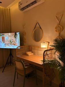 استديو مكتبي متكامل بحديقة و جلسة خارجية studio with desk for work with outdoor garden