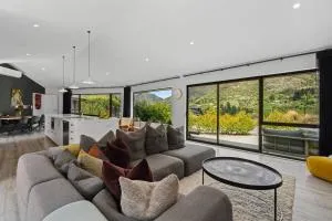 Scenic Arthur's Point Luxury - Arthurs Point