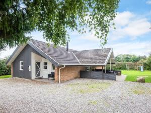 Luxury Retreat with Pool - By Traum Ferienwohnungen - 4hvězdičkové hotely ve městě Sønderby