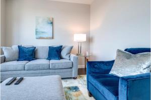 Entire Apt Downton Seaport