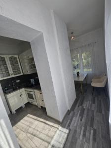 1 Apartments Angels okb