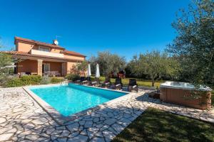 Casa Clara mit Jacuzzi und Panoramameerblick 