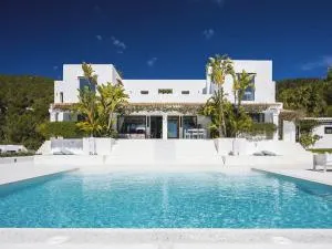 Impressive holiday home with views - Cala Llena