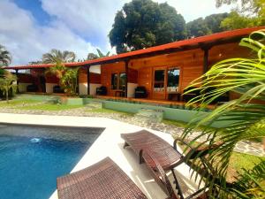 Tiki Lodge Hotel de Charme