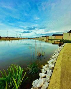 Lakeside Fishing Retreats