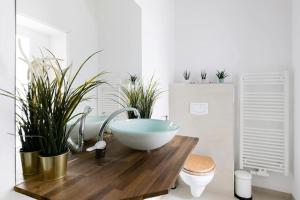 Relocation or expats, only long term stay! 2 min to U4 Rossauer Lände