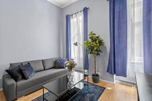 Relocation or expats, only long term stay! 2 min to U4 Rossauer Lände