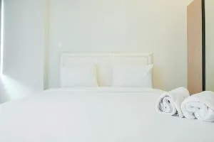 Cozy Living Studio Apartment Mustika Golf Residence By Travelio - Pegadungan