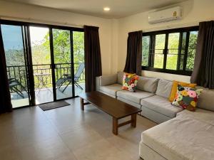 High Tide Apartments