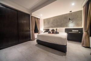 Luxury Bella Vista Villa