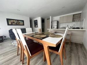 Comodo Apto Diagonal MALL PLAZA