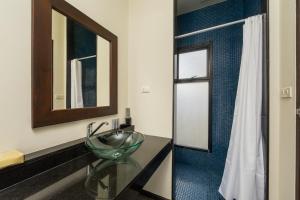 VILLA SAVU| 3 Bedroom Private Pool Villa in popular location near Naiharn Beach
