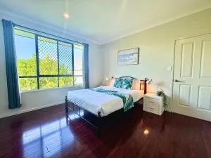 Cozy Share Suite in Coopers Plains - Double Room with Private Bathroom - Redbank